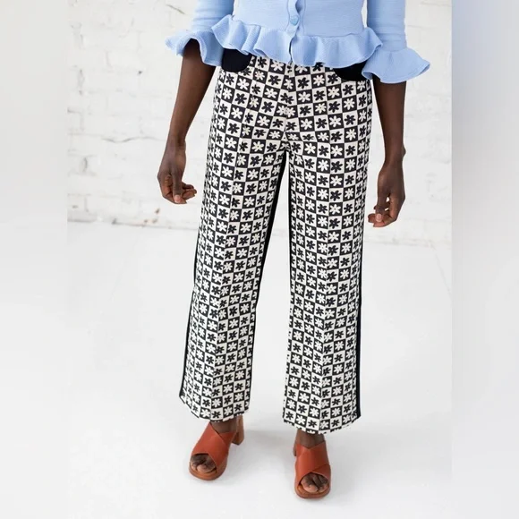 sold- LISA SAYS GAH! Robyn Jeans in Black Daisy Check - Picture 5 of 13